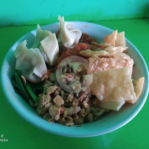 Review Bakso & Mie Ayam Sumber Roso 88: Surga Kuliner di Surabaya