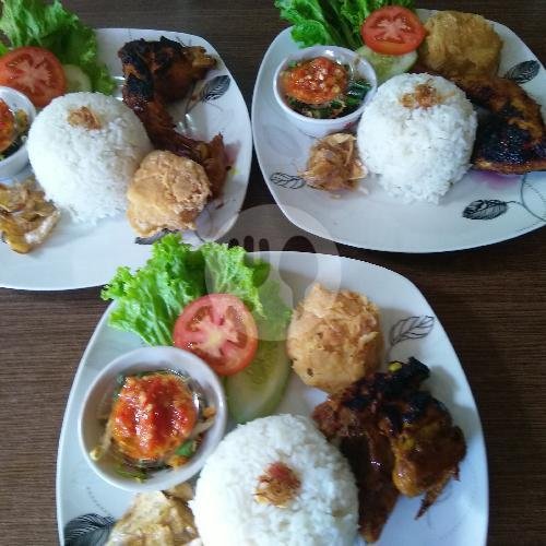 Ayam  Bakar Kraton menu Kangen Ndeso, Ngamprah