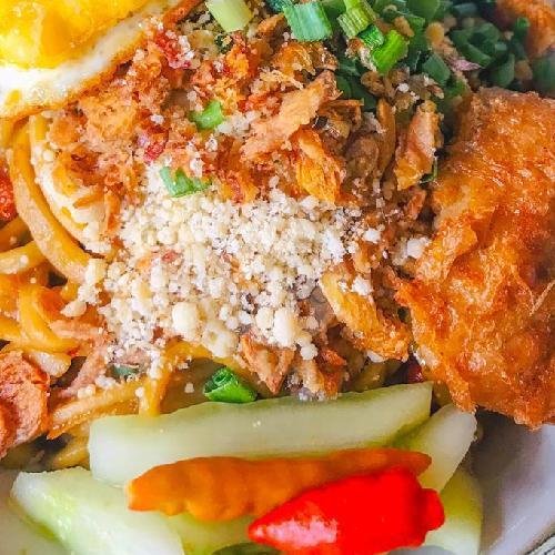Mie Tofu Hitam Manis (jumbo) Pedas/Tidak Pedas menu Kedai Mie Mertua 