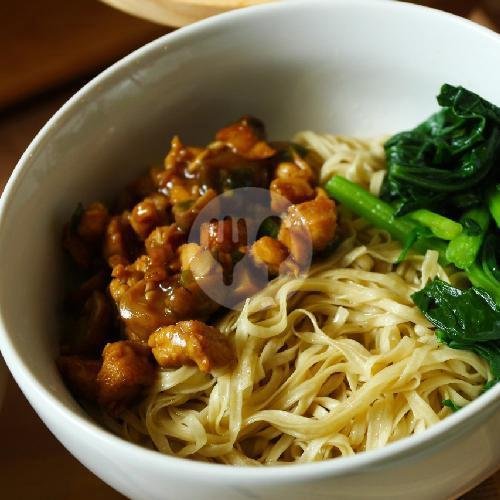 Bakmie Ayam Spesial Jumbo menu Grandma S Recipe, Serengan