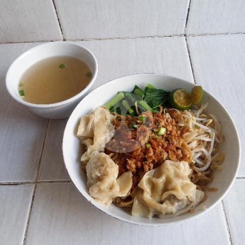 Bihun Bangka menu Bakmi Alie Bangka, Taman Ratu