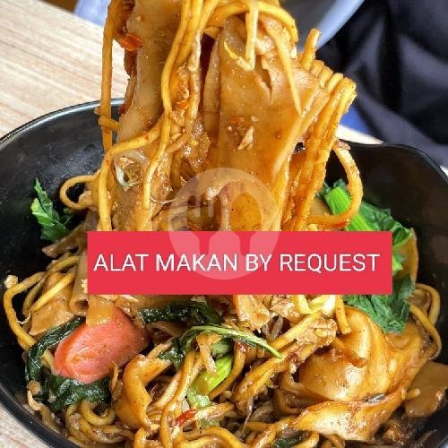 Sunkiest Pop menu Pangsit Goreng Lauk Pauk