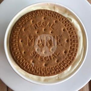 JUMBO Cookie Monster Gift Box menu Cold Moo, Dharmawangsa