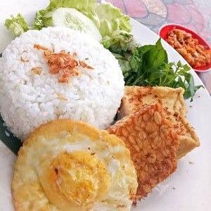Nasi Putih + Ayam Geprek OG menu Kedai Conel, Kartika