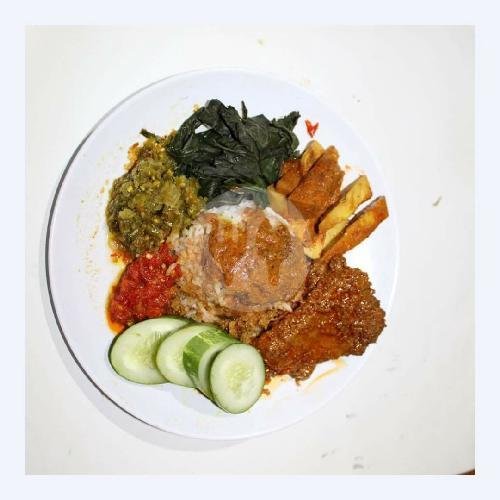 Nasi Rendang menu Masakan Padang Pusako, Kebon Kawung 