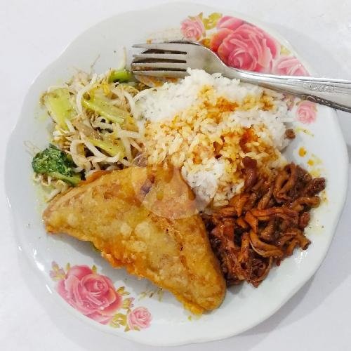 Bakwan menu Warteg Ijo 1, Bekasi Barat