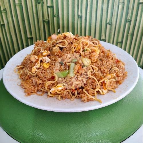 Mie Goreng Super Jumbo menu Barbar Chinese Food Super, Ngagel Rejo