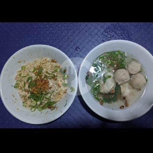 Yamien Asin Komplit menu Mie Baso Mas Ano, Soreang