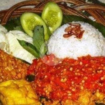 Sego Sambel Iwak Phe Telur menu Sambelan Hokky Mbak Lhyn Semilir, Letkol Suwarno