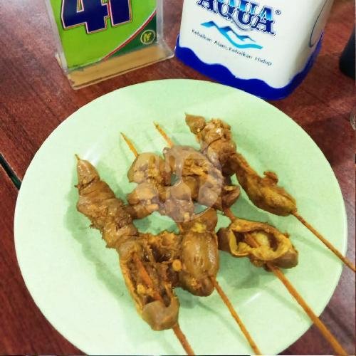 Review Warung Makan Fernando: Surga Kuliner Nasi Uduk di Kiaracondong Bandung