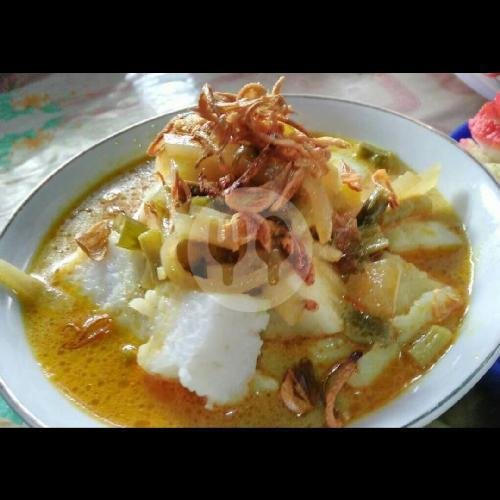 Lontong Sayur + Telur menu Ketoprak Faiz, Beji