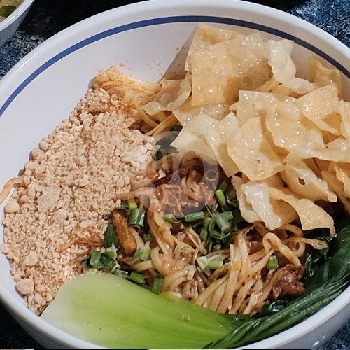 Bakmie Ayam Charsiu menu Depot Mie Sahadja, lowokwaru sumbersari