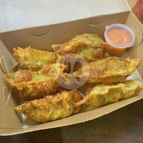 Gyoza Goreng menu Sushi Kuro Dan Bourak King, Dempo