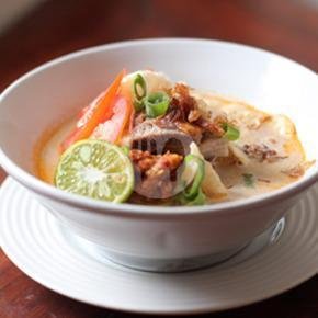Sop Daging Sapi menu Soto Betawi Mpo' Wati, Kebayoran Lama