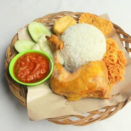 Paketan Lele Goreng menu Kuliner Aqila, Gurah