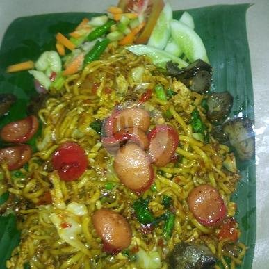 Nasi Goreng Sosis menu Nasi Goreng Semar Mendem, Ciputat