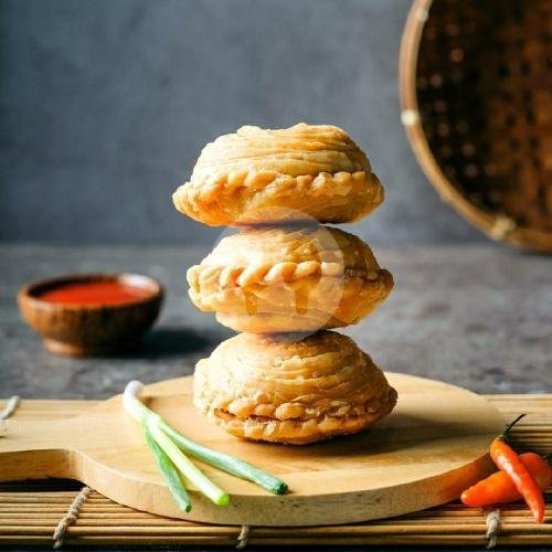 Roti Goreng menu Pastel De Nata, Mulyosari