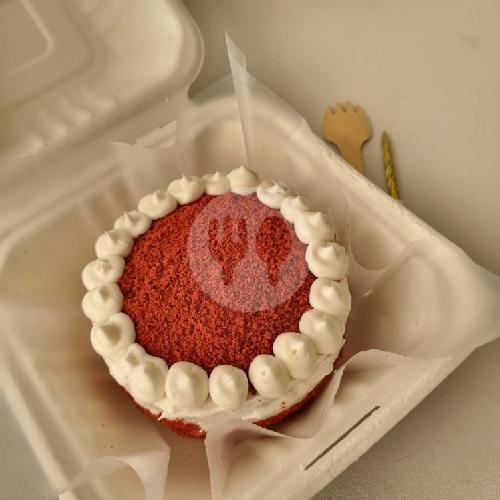 Red Velvet Crumble Bento Cake menu Nikita Roti And Cake, Kedurus