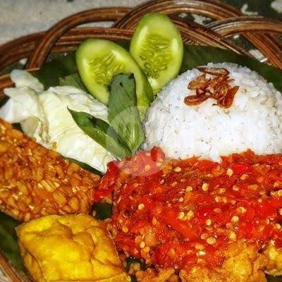 Review Ayam Geprek Hikam Legend: Surga Ayam Geprek di Garut Karangpawitan