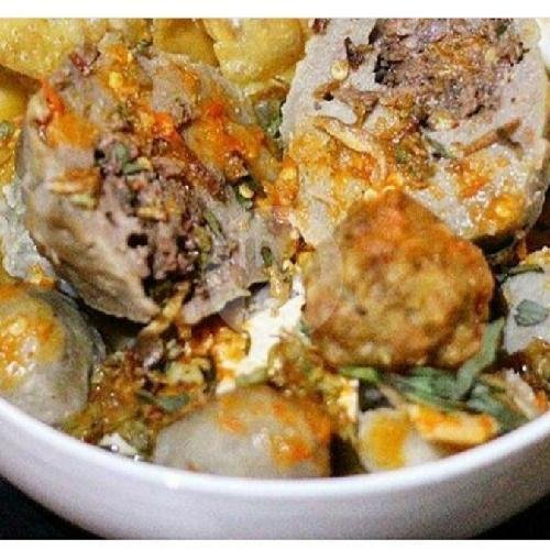 Review Bakso Malang Edan Dua: Kelezatan Bakso yang Menggugah Selera di Dukuh Raya