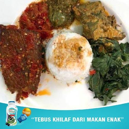 Nendang ( Nasi + Rendang + Teh Pucuk) menu RM Padang, Kiambang Raya