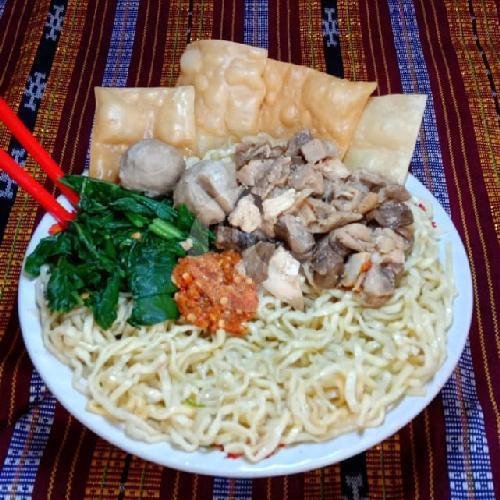 Bakso + Pangsit Kuah menu Bakmi Jhon, Sampit 4