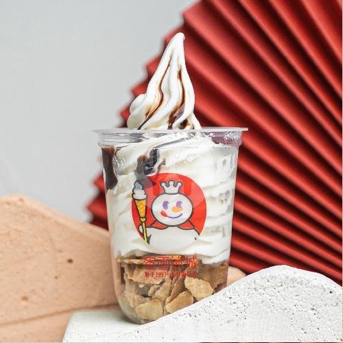 Review Mixue Bhayangkara: Surga Es Krim dan Dessert di Sukabumi