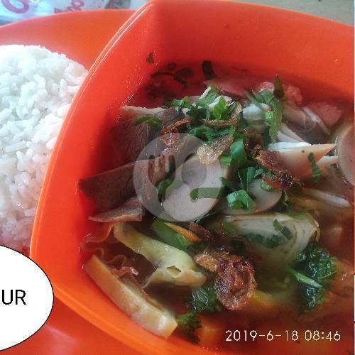 Sop Campur menu Penyetan Dan Soto Hanifah, Condongcatur
