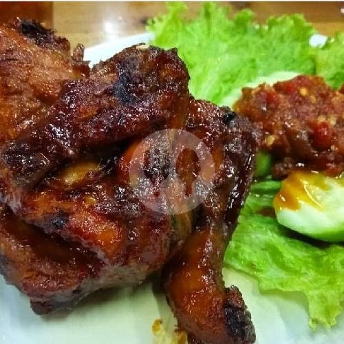Ayam Suir Pedas menu Warung Mantul, Jatinegara