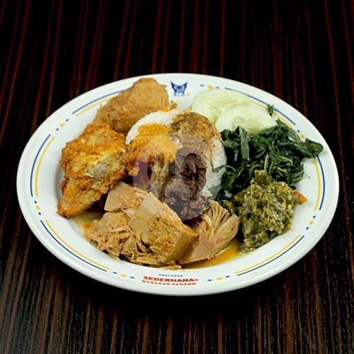 Review RM Padang Sederhana: Pengalaman Kuliner yang Memuaskan di Surabaya