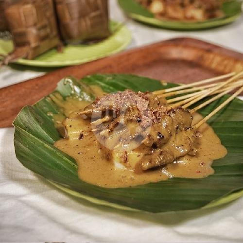 Sate Daging Kuah Kuning 1/2 Porsi menu Sate Inyiak Datuak, Ampang