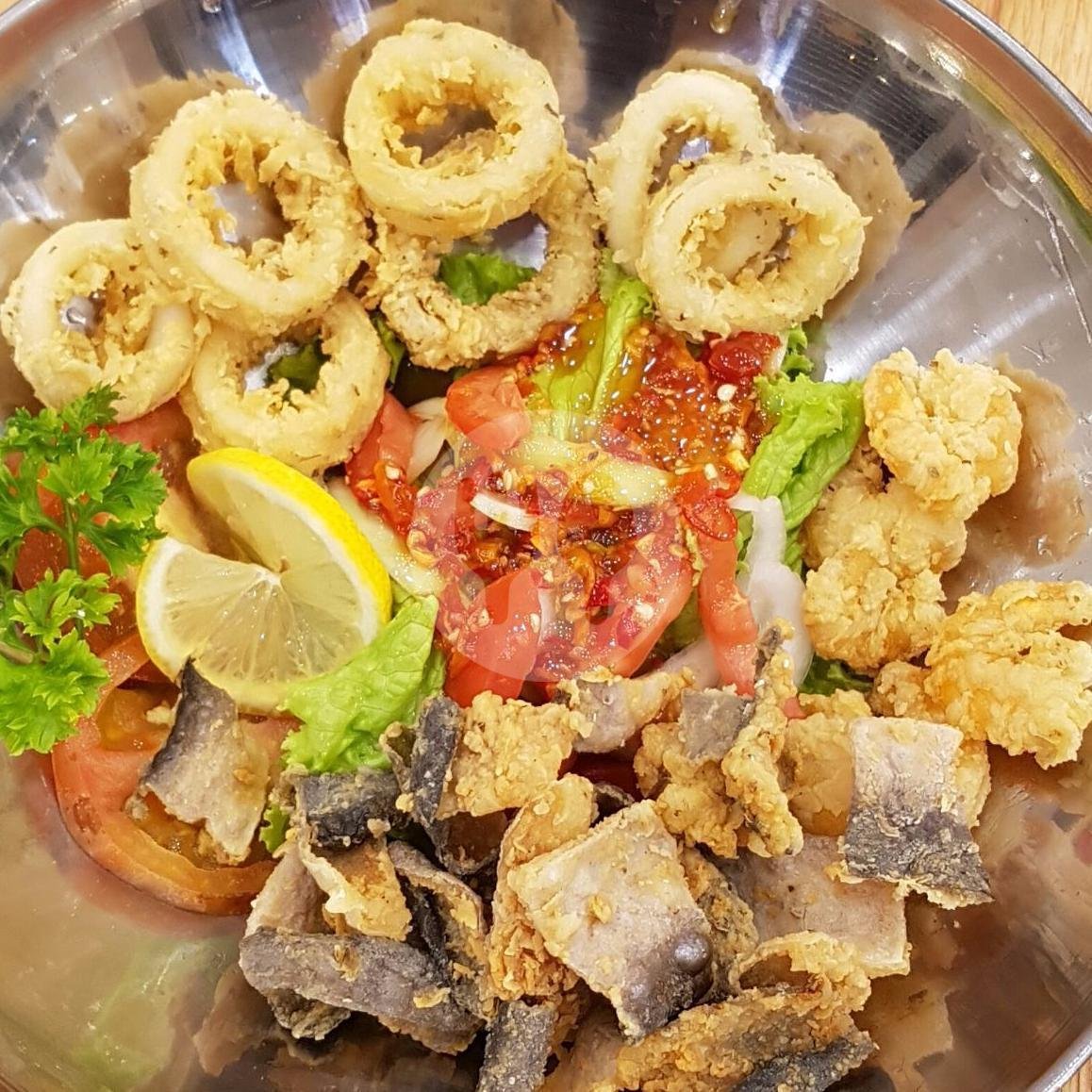 Fish & Cheap Jumbo Platter menu Fish And Cheap, Thamrin City