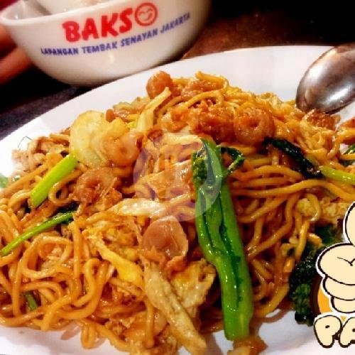Bihun Goreng Seafood menu Nasi Goreng Damar, Jembatan Lima