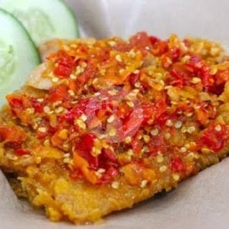Ayam Pompom Geprek menu Ayam Ngajret, Ciwaruga