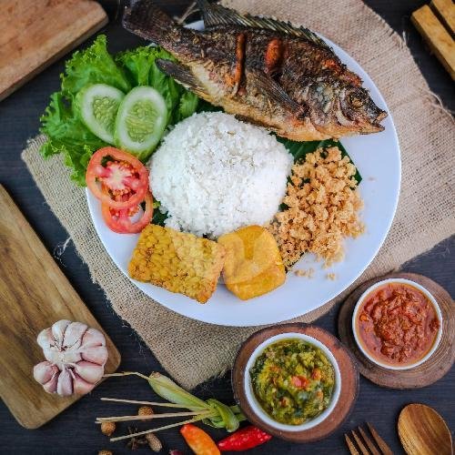 PAKET AYAM PENYET KOMPLIT+CAH KANGKUNG menu AYAM PENYET SAMBEL IJO MA IMIN 1, KOPOMAS