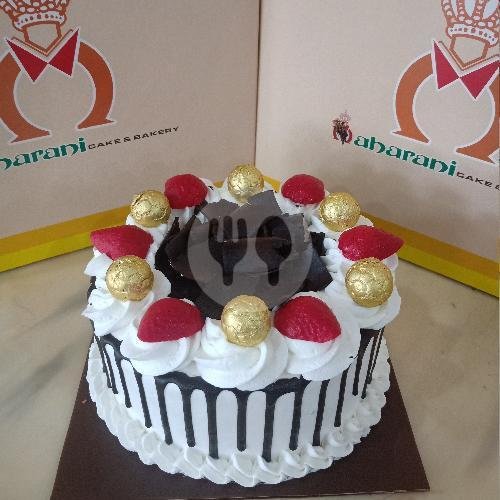 Blackforrest 2 Lapis 25 cm menu Toko Roti Mahkota Solo, Rm Said