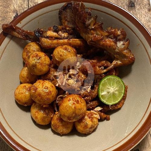 Kulit Pedas menu Seblak Ceu Edah, Sukalaya Barat