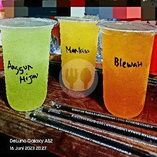 Nasi Nugget Geprek menu DeLuna Ayam Geprek Prawirodirjan, Barat Masjid Fathul Ihsan