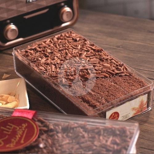 Cake Pudding Strawberry menu Lily Patisserie, Sultan Tirtayasa