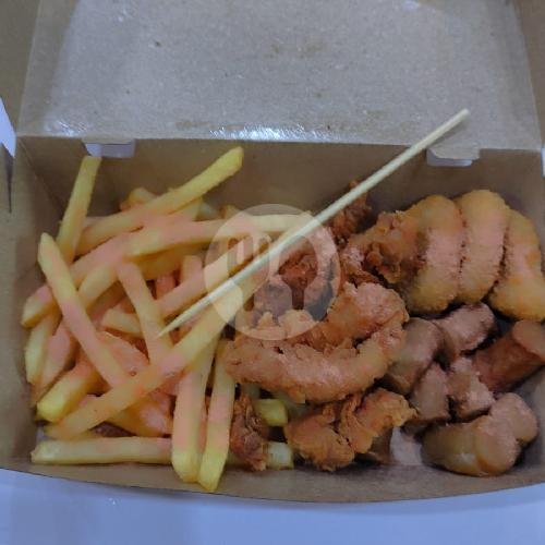 Beef Hotdog menu Burgerax KWB, Diponegoro