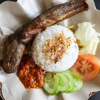 Paket Nasi+ Bebek 1/4+esteh menu Ayam Kremes Payung Agung, Sawojajar