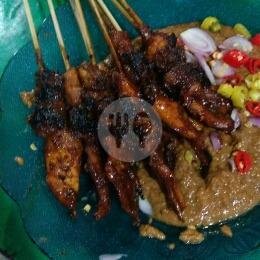 Lontong menu Sate 93 Veteran, Veteran