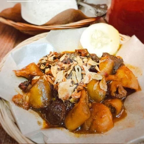 2 Porsi Gongso Paru + 2 Nasi + 2 Gelas Air Mineral menu Gongso Babat Mbok Sumarti, Kelud Barat 3