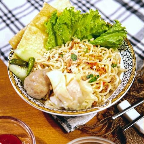 Teh Hangat/ Es Teh menu Pangsit Cwie Mie Rela, Bandulan