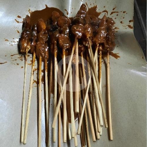 Sate Mix Setengah Porsi Sate Ayam Dan Setengah Porsi Sate Kambing menu Sate Madura Cak Yakup, Kramat Jati