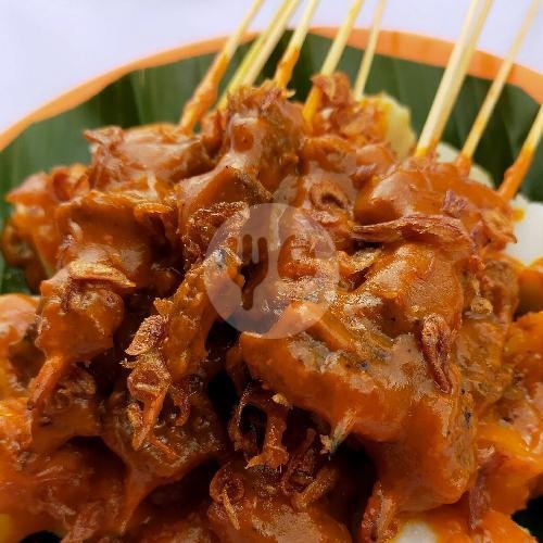 Ketupat menu Sate Padang Candu Raso, RS Polri