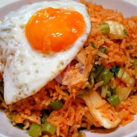 Nasi Goreng Pedas Gila+ayam Geprek menu Warung Yuti, Pakis