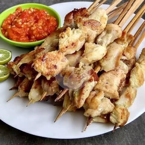 Review Sate Ayam Madura 07 Mas Romli: Pengalaman Kuliner Autentik di Rancacili Bandung