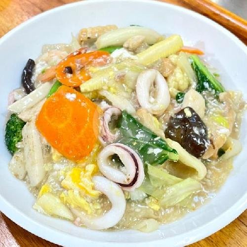 Bihun Siram Seafood menu Bakso Loncat, Pasar Baru