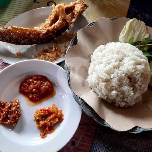 Nasi Salem menu Lesehan SS Serba Special, Wahid Hasyim